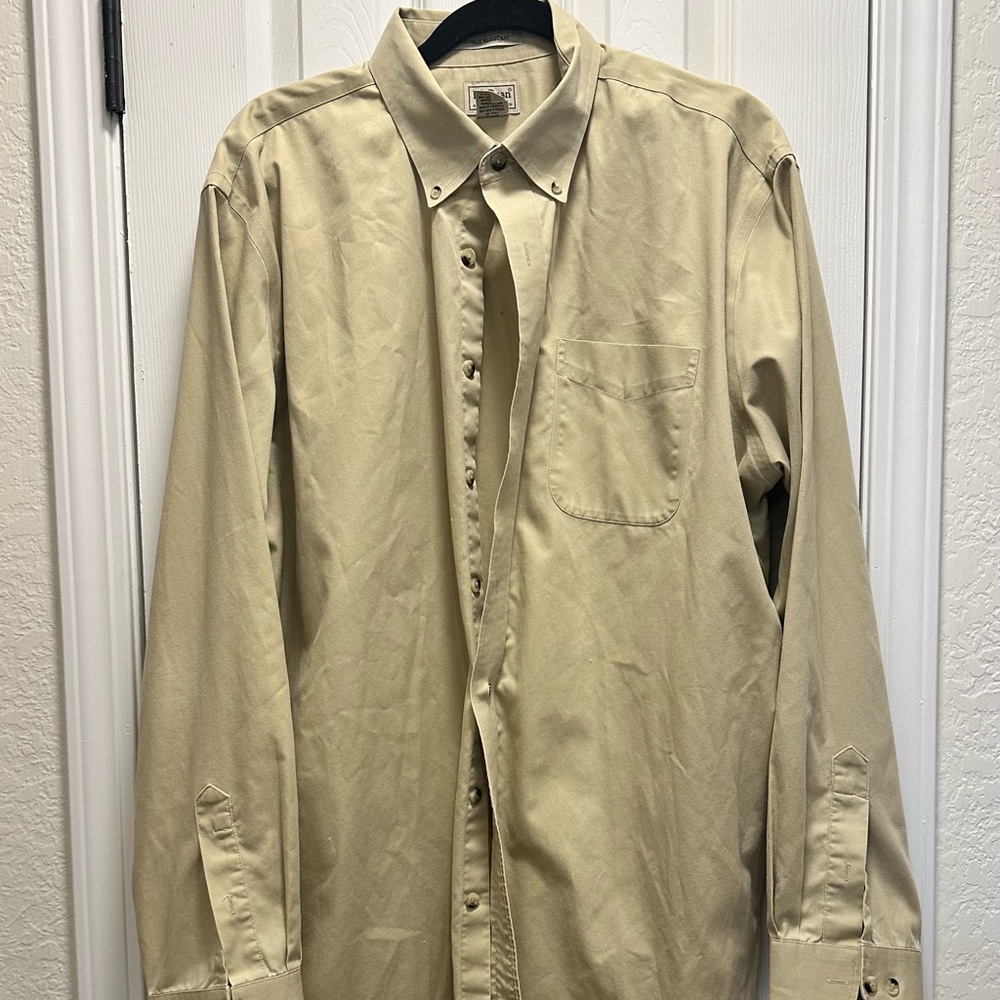 Men's L. L. Bean XL-Tall Wrinkle Resistant 100% Cotton Long-Sleeve Shirt Khaki